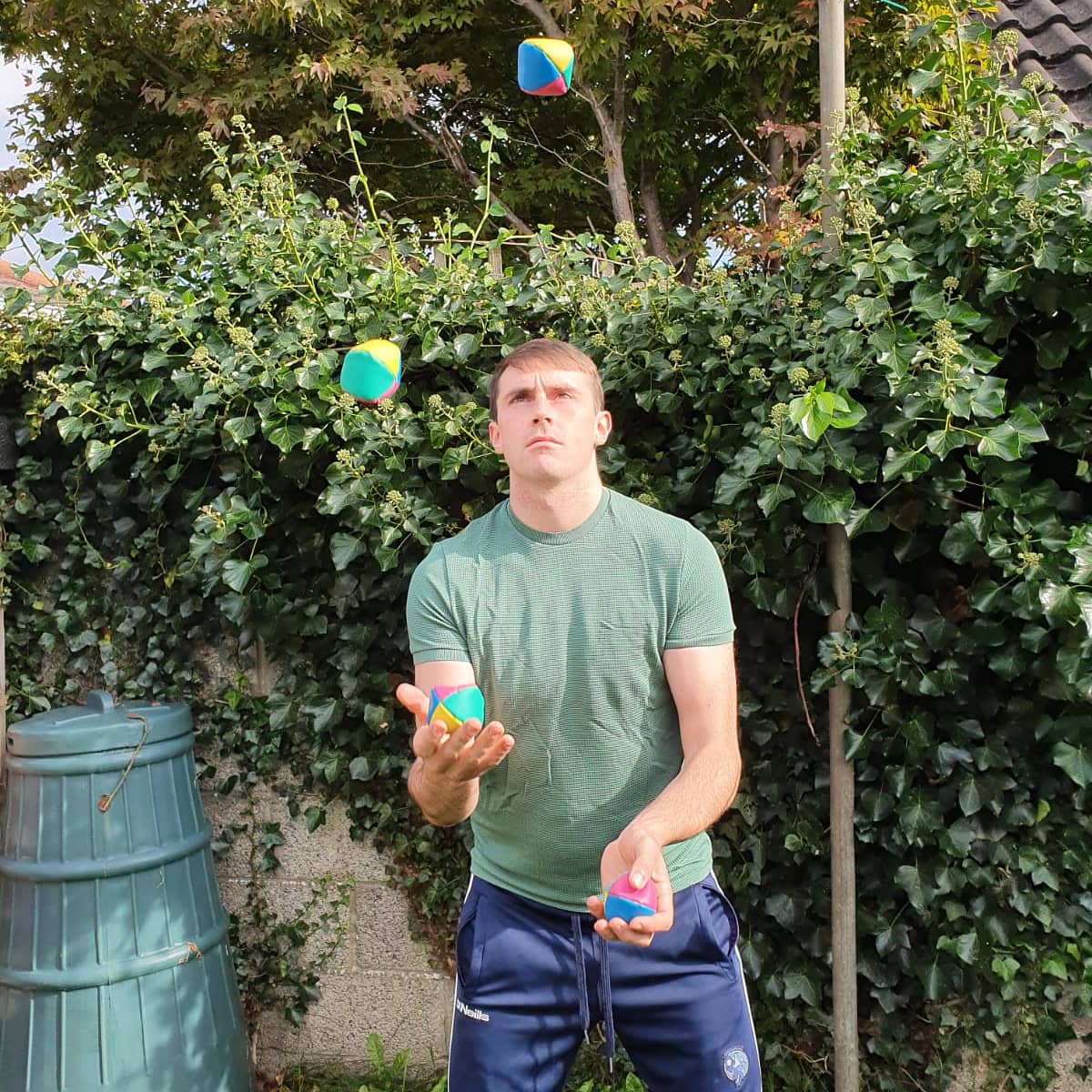 mrmathweeney's tweet image. Getting in some final practice for @FEILTE. My talk &apos;Juggling quadratic equations and other maths applications&apos; will be live from 1.30. Looking forward to connecting with other teachers and developing ideas.
@TeachingCouncil

#jugglingmathsworkshops
#teachingneverstops