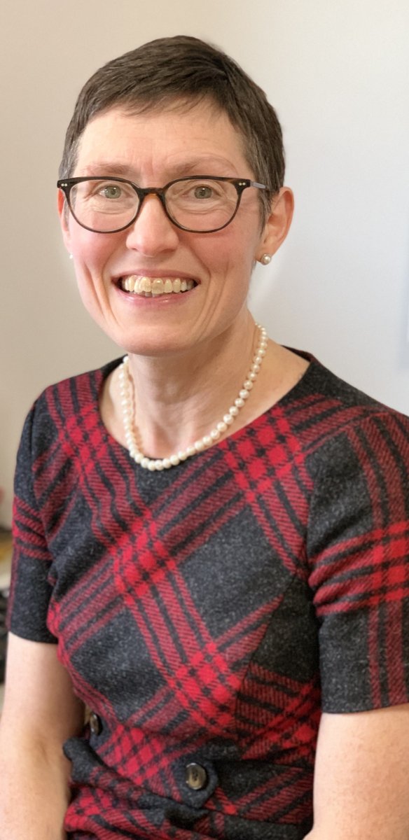 My name is Rachel Bright-Thomas, I've worked as a consultant breast surgeon in #Worcester for 14 years. Since the WBUH charity was set up in 2007, the experience of patients and their families treated by the breast team has improved immeasurably." #pinkoctober #worcestershirehour