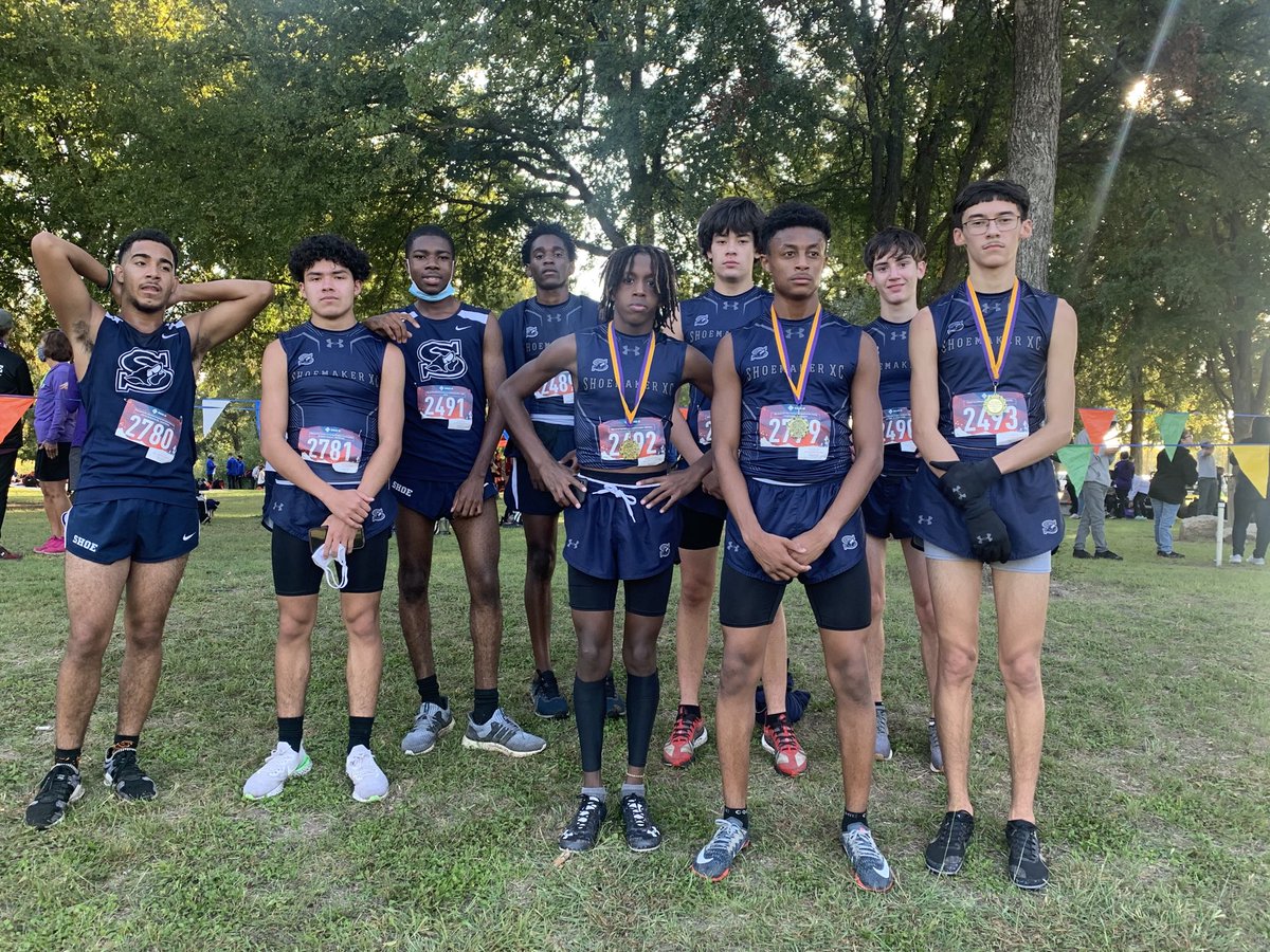 XcShoemaker's tweet photo. Great meet today in Granbury, TX. 3 of the young men medaled this hilly, challenging 5K. #runningwolves #packattack https://t.co/j7oTe935zu