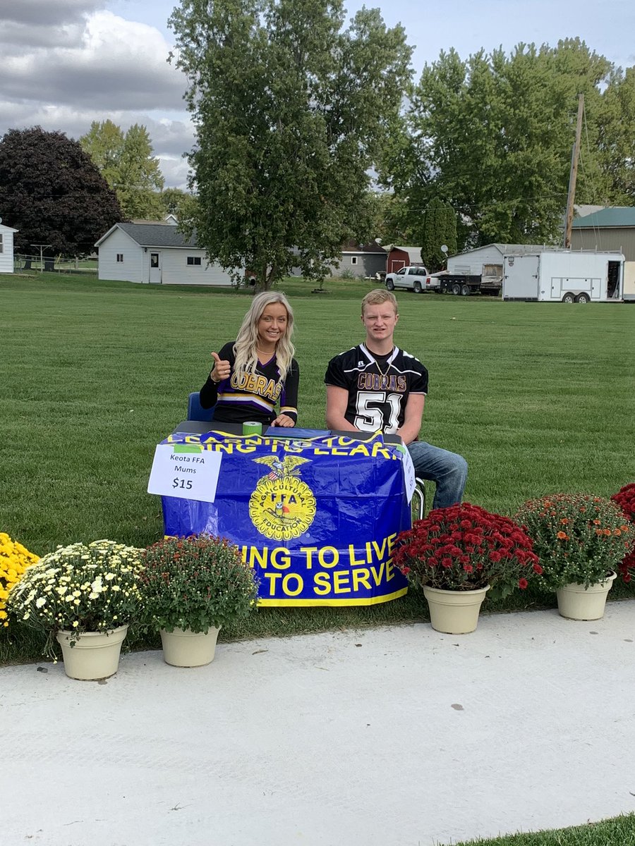 KeotaFFA's tweet photo. Come get some mums! We’ll be on Main Street all afternoon. https://t.co/g0hrVB1n1i