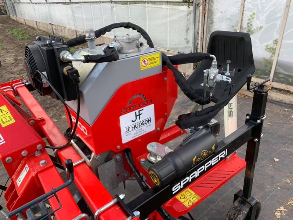 jfhudsonltd's tweet photo. A great testimonial from Simon who took delivery of his @SpapperiNTSrl weeder this week!
#jfhudsonfarming #forwardthinkingfarming #innovativefarming #workingtogether #familybusiness #inspiringgreatfarmers #agriculturalmachinery #Spapperi https://t.co/OheqexfYTw