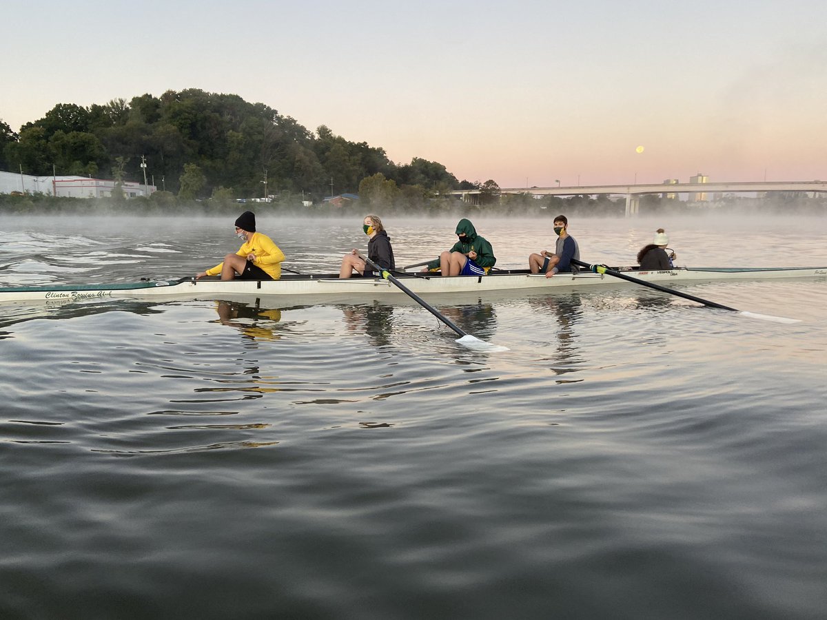BretscherDebbie's tweet photo. Beautiful morning watching Gryphon Crew practice.  Thanks for the invite!  Proud to be a Gryphon💚💛! https://t.co/TJKNf389f1