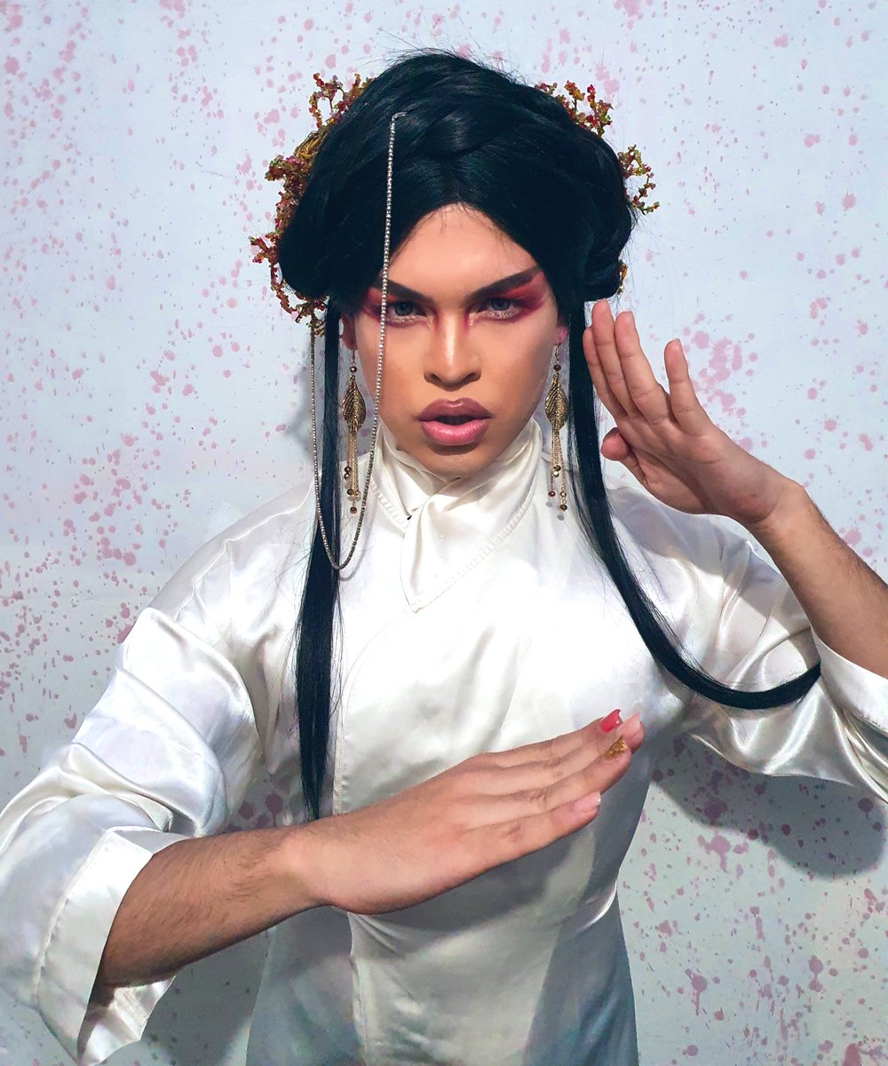 Habla mal de mi y ni caso, pero si hablan de mis amigos..ahí sí