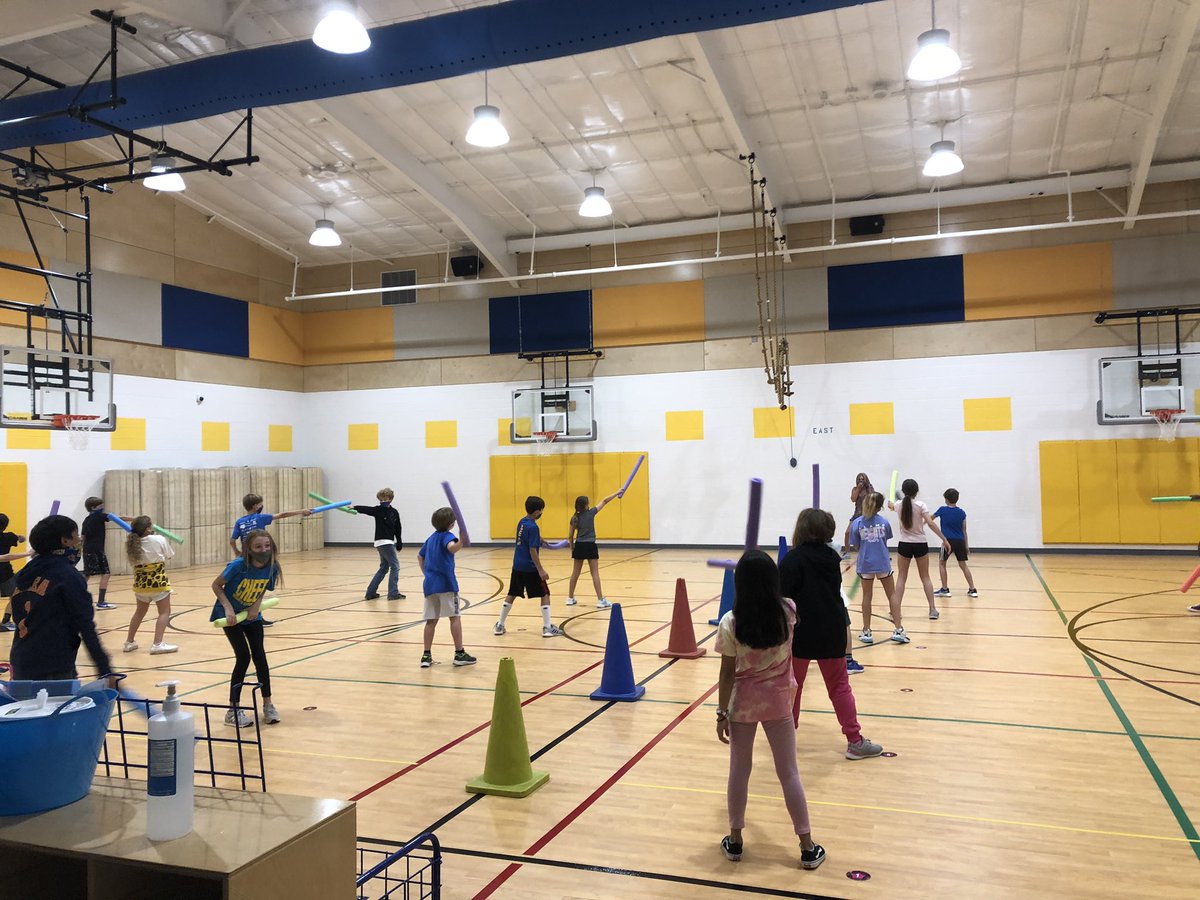 I like to move it move it!!!@BarbaraIverson5 <a href="/WoodridgeElem/">Woodridge</a> <a href="/AHISD/">Alamo Heights ISD</a>