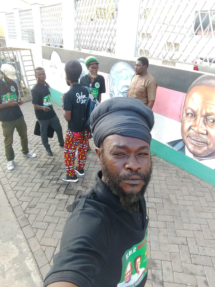 c_caucus's tweet photo. At the entrance of NDC national head office, executive members of NDC-Rasta Caucus getting ready t officially introduce ourselves on 1st Oct, 2020.
https://t.co/JVWxVNTQ5H https://t.co/TIWlkfIoLZ