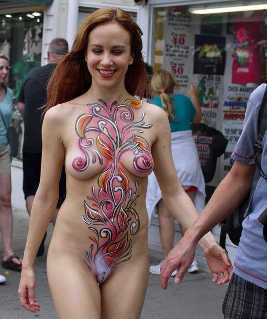 RedHot_Redheads's tweet photo. #redhead #publicnudity #bodypaint #flashing #exhibitionism #cmnf #onlyonenaked #oon https://t.co/HfbFuuS2AA