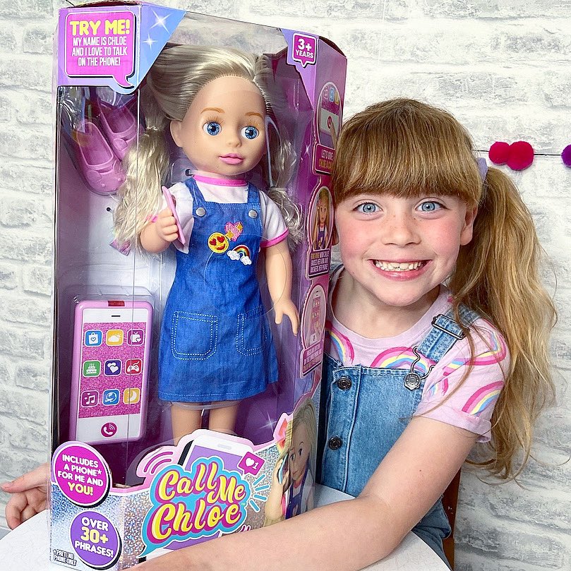 dear_mummy's tweet photo. [AD] When was the last time you had a conversation with a doll? Call Me Chloe is an interactive doll and can talk directly to you via your toy phones! Check it out > https://t.co/b4PCiRTRG3 She’s a real conversation starter! #CharacterKidz #Christmasiscoming #toys https://t.co/VtkwapAeiN