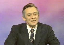 MauriceGosfield's tweet photo. #CanWeGoBackToTheDays when we used jumpers for goalposts https://t.co/ENQIdwviFQ