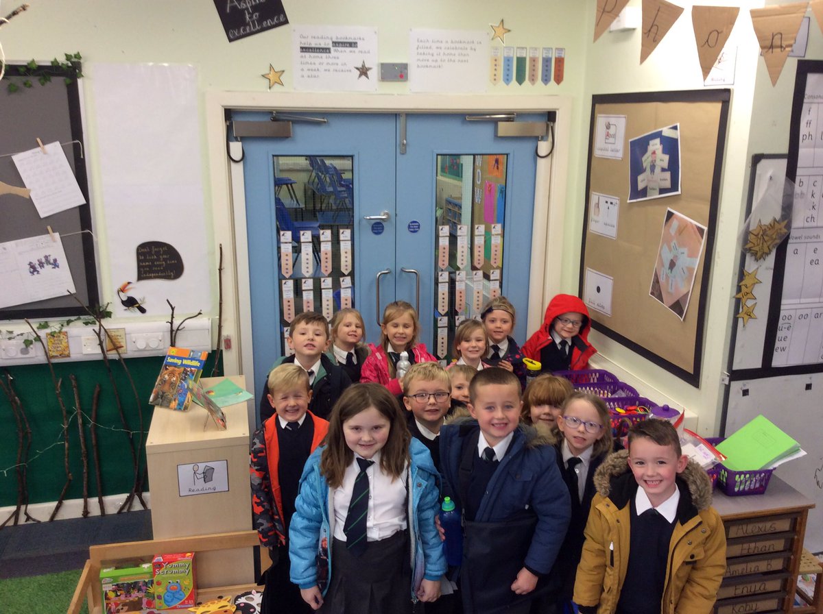 ASALeavers261's tweet photo. These ๐งกToucans๐ really ARE Terrific! Each and everyone of these children have received a โญ๏ธ on their reading bookmarks! Well done everyone! Iโm so proud. Have a lovely weekend and keep reading. ๐๐ #ASAReading #ASADarfield #BuildingFuturesShapingLives https://t.co/my3LQc19nm