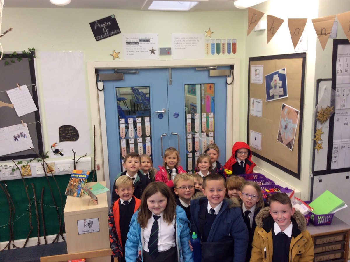 ASALeavers261's tweet photo. These ๐งกToucans๐ really ARE Terrific! Each and everyone of these children have received a โญ๏ธ on their reading bookmarks! Well done everyone! Iโm so proud. Have a lovely weekend and keep reading. ๐๐ #ASAReading #ASADarfield #BuildingFuturesShapingLives https://t.co/my3LQc19nm