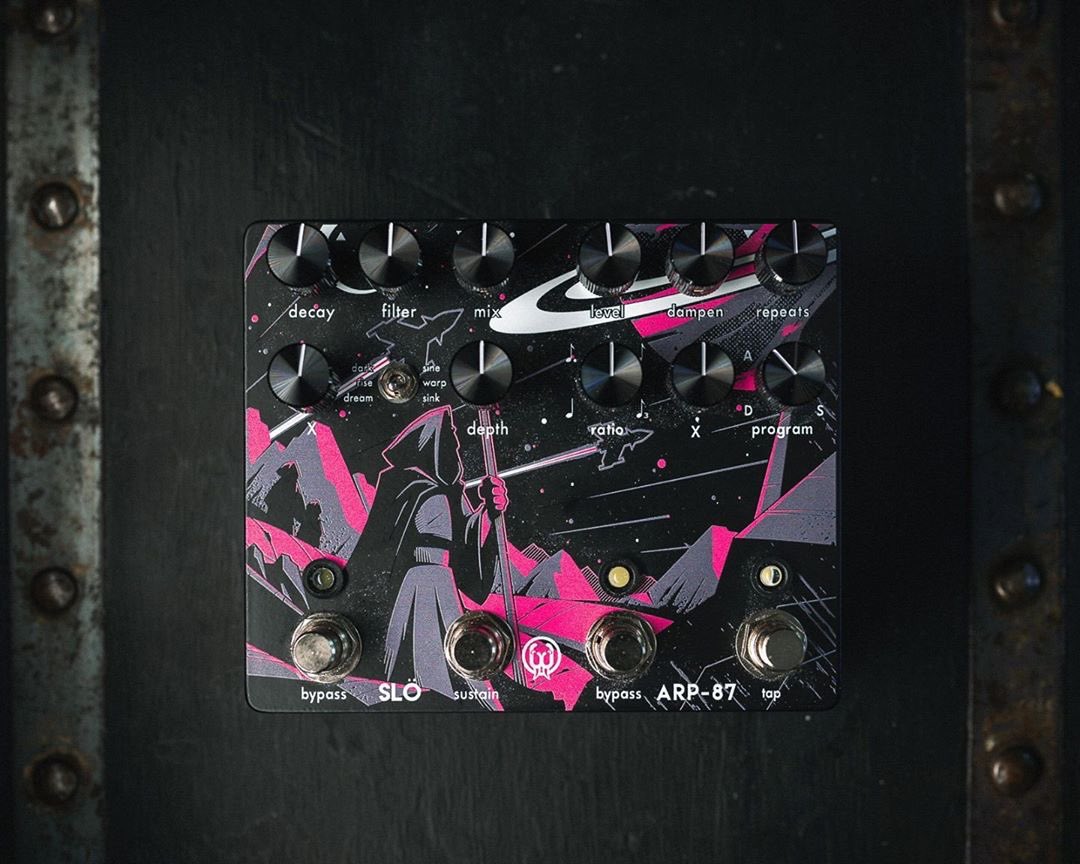 WalrusAudio's tweet photo. FYI, @ChicagoMusicEx has a few of these #arp87delay / #sloreverb combos left. They’re fun so if you’re looking to have a fun, get one then proceed to have the fun.

https://t.co/JGOaUMhHSB https://t.co/vzybbExPXv