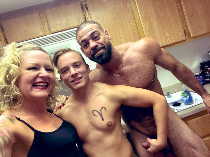 1 pic. WAP WAP WAP! Omg so fun! Thank u guys!! ?? I shot some hot vids during the show. Coming soon to