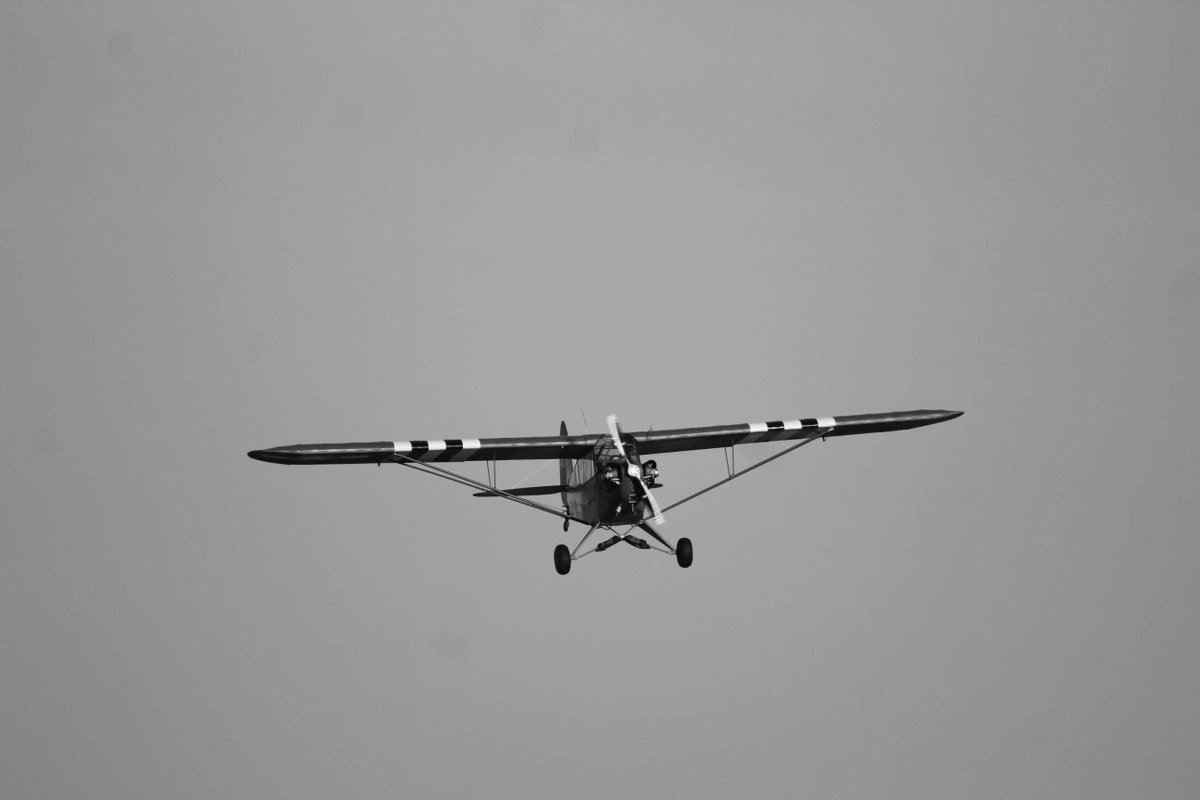 As I was unable to do the #veday75 #vjday75 #dday flypasts this year I thought I would take the Cub back to the #blackandwhite days of her heyday.

#vintagepiper #warbirds #pilot