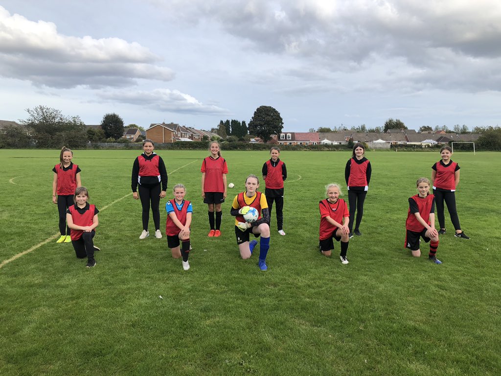 ParkViewPE's tweet photo. No school fixtures didn’t stop the year 7 girls football team last night.
Instead we decided to copy our role models the @lionesses and have an in house friendly. Excellent talent and sportsmanship displayed across both team home and away.
Result:
Team Away 4 : 1 Team Home. https://t.co/sAtKCIlXjP