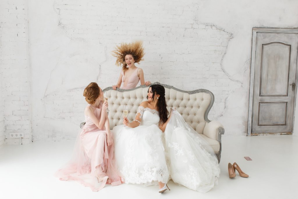 WeddingLocal's tweet image. How to deal with a disappointing Maid of Honour? Read the tips here: ow.ly/KIsD50BI99T

#weddingplanning #wedding #weddinginspiration