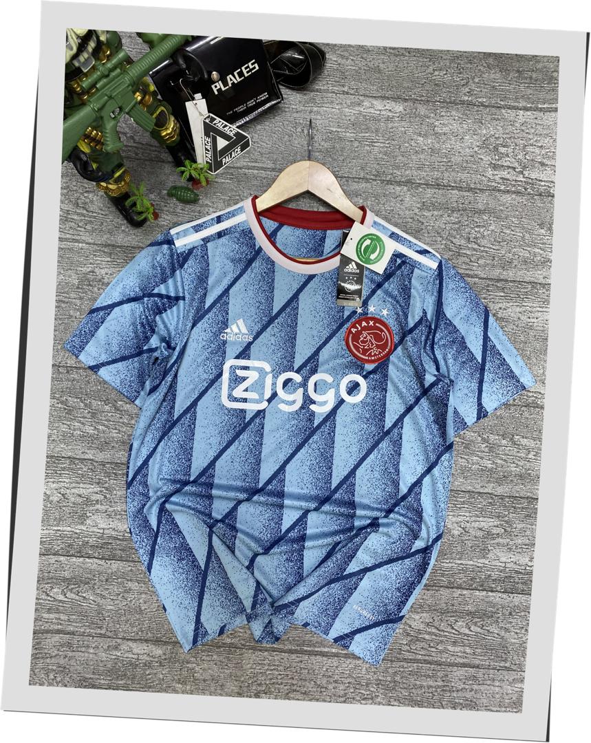 LarryJersey1's tweet photo. @ASUUNGR Get Yours Now !!!
Cost:5,000
Print:2,000
With necessary badge and tags 🏷️🏷️
Payment on delivery within Lagos State only. DM for more pictures !!!
#ASUU #TachaTheBoss #simi #LayconMediaTour2 #Oloture #ShimaRemix https://t.co/jXfqjewYnl