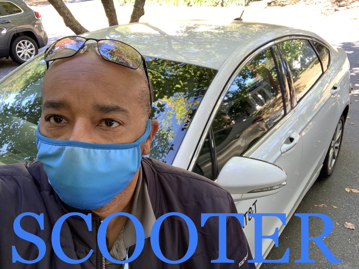 Howie showing his car SCOOTER some love!!!  @EastRegionIHX <a href="/CStanley_711/">Courtney Stanley</a> #CLTROAR #WelcomeToTheJungle #ELITE