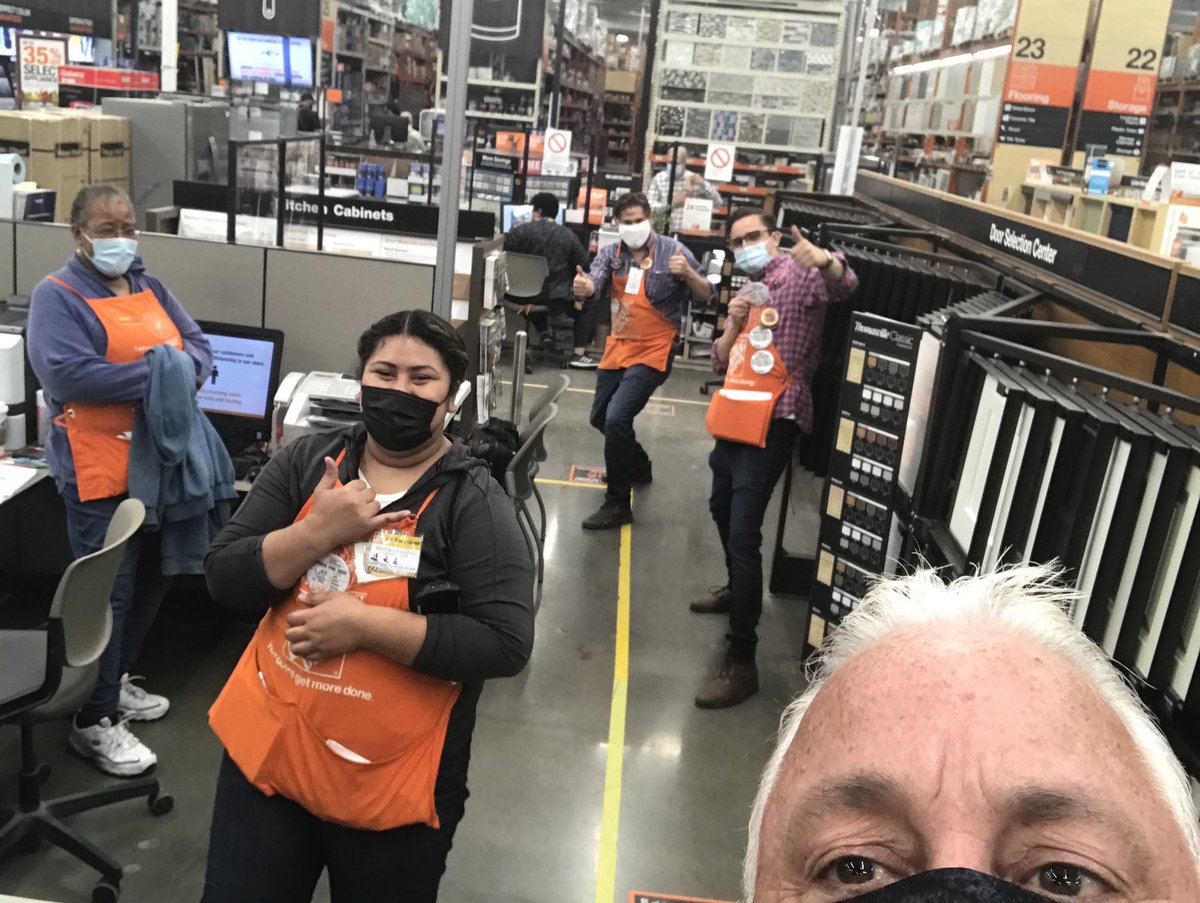 #StriveForFive training at 0643 with SM ⁦<a href="/sean_john5/">Sean Johns</a>⁩, KDs Huber &amp; Vernalda, and SDS Maria!  Team El Cerrito is ready to run! #EveryStoreEveryDay #PacNorthProud  @thdjulia ⁦<a href="/MikeSpates/">Mike Spates</a>⁩ ⁦<a href="/twylaroberson17/">twyla roberson</a>⁩ ⁦<a href="/petewebby/">Peter Webb</a>⁩ ⁦<a href="/THDjoachim/">Joachim</a>⁩ ⁦<a href="/THDYuda/">Yuda Arbeli</a>⁩