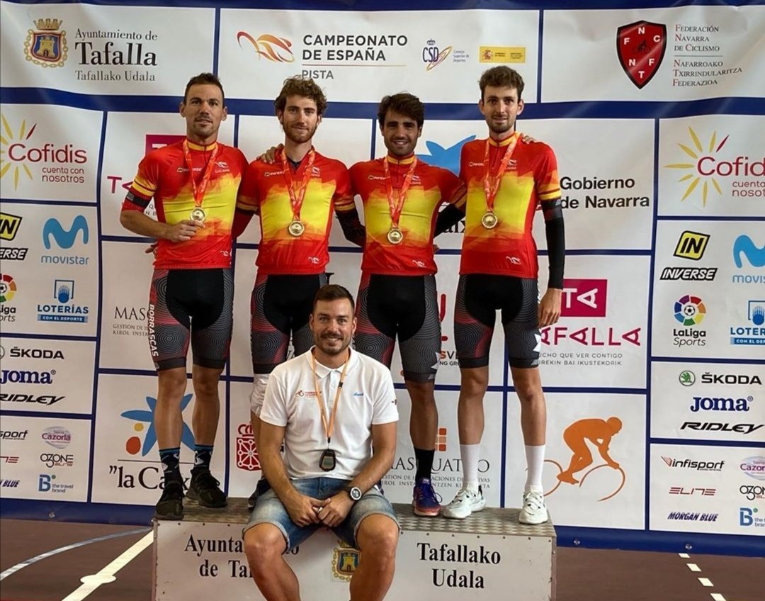 CCLaPalmaCT's tweet photo. 🗞️ Los pistard del Club Ciclista Cartagena sumaron un oro 🥇 y un bronce 🥉 al excelente botín de la selección @MurciaCiclismo en los recientes Campeonatos de España de Pista #CEPistaTafalla20.
#NosGustaLaPista
#Junior #EliteSub23
#Cartagena #Esetec
➡️ https://t.co/86lofH5GVH https://t.co/NoP8IpvJYd