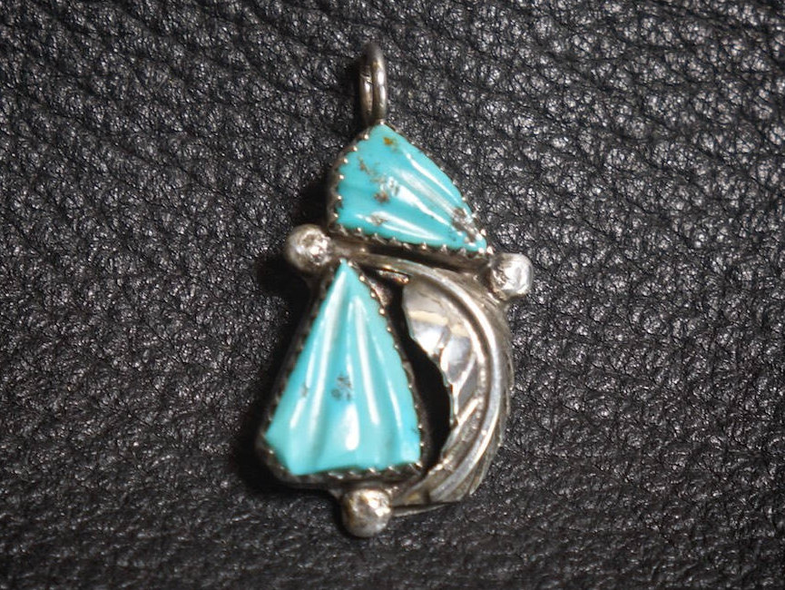 FarRiderWest's tweet image. Far-Rider-West.com my #etsy shop: Vintage Wood and Horn Baka Shamans Box $145 etsy.me/3ngZ36v #woodbox #shamantools #africanart #handcarvedbox #animaltotem #shaman #vintagewoodenbox #horsedecor #trinketbox #mysterybox #oneofakind #uniquegift etsy.me/3nb