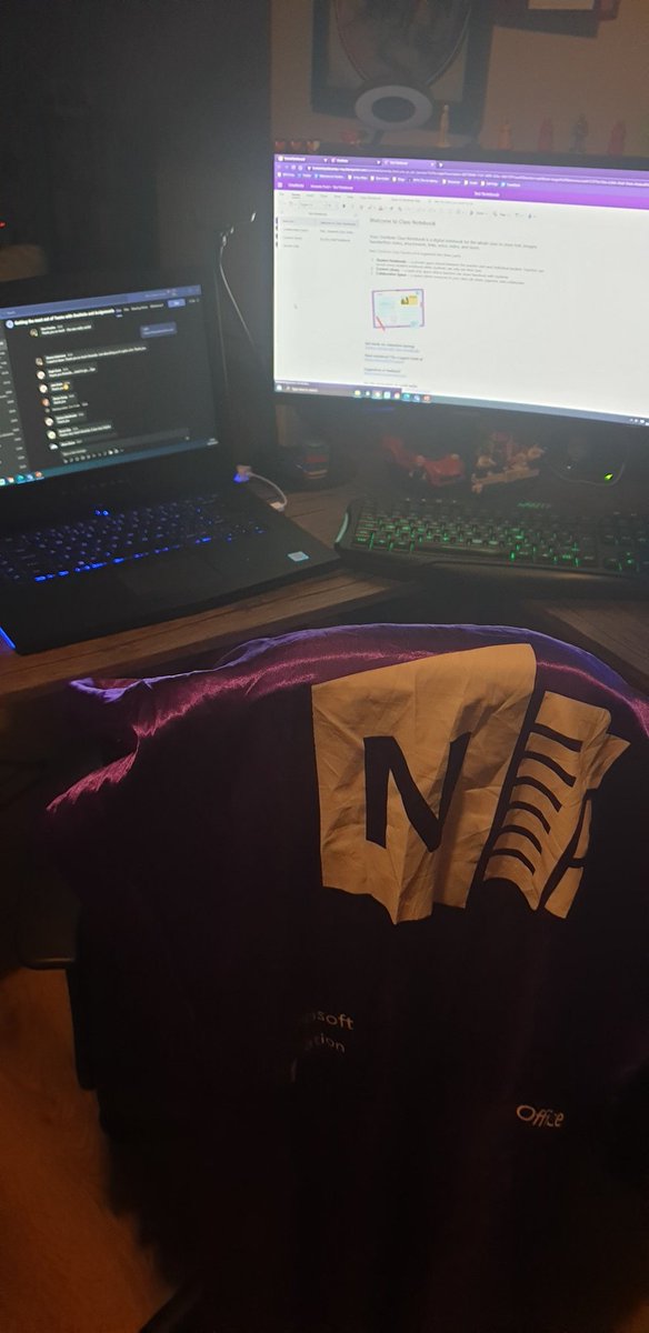 aford78's tweet photo. #onenoteavengers assemble did some online #cpd for 30 #onederful colleagues @WestCollScot today on @OneNoteEDU & @MicrosoftTeams had my trusty cape with me #TeamMIEEScotland #MIEExpert on my way to getting my #MIETrainer badge now https://t.co/TseRYhb7h1