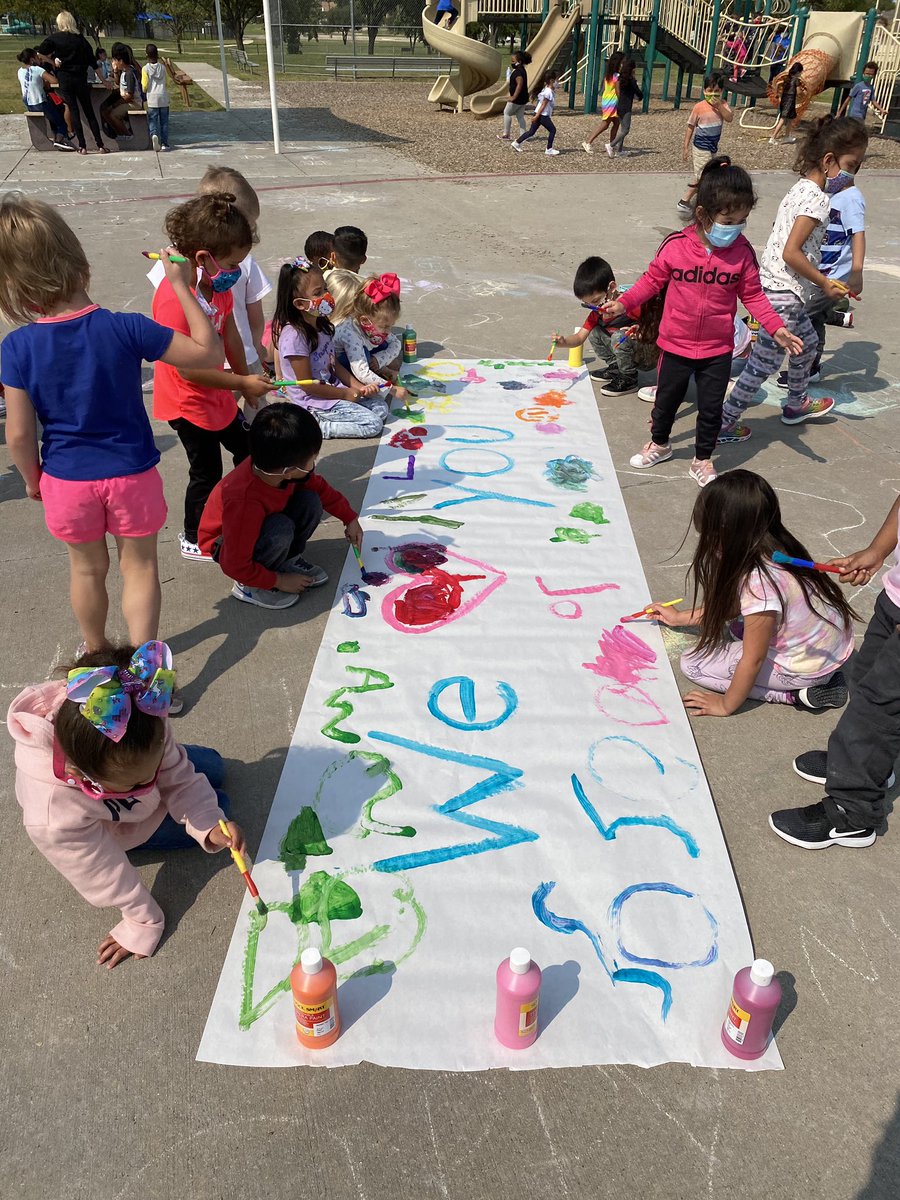 Rosemeade Elementary (@RosemeadeSoars) on Twitter photo 08/10/2020 00:40:31 Happy Custodians Day from Pre-k! Happy Custodians Day from Pre-k!
