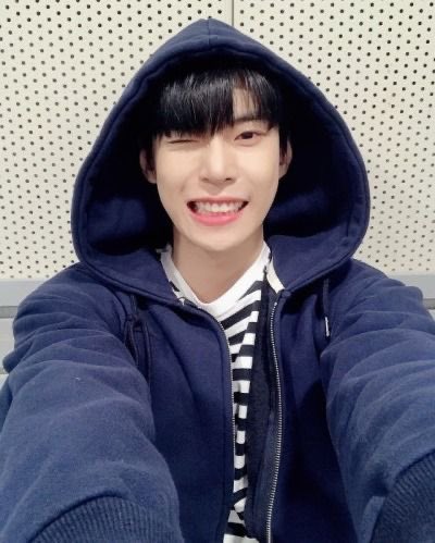 doyoung smiling! a thread