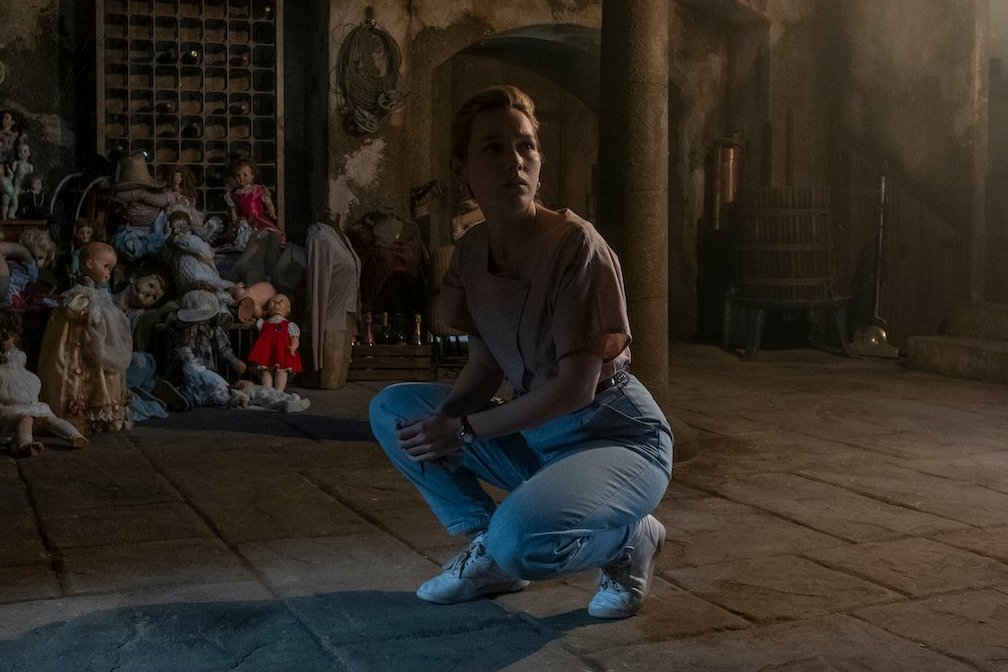 нэнси дрю призрак в гостинице. призраки усадьбы блай нетфликс 2020. призраки усадьбы блай ханна. аудиокниги мартовой поместье с привидениями. нэнси дрю дом с привидениями привидение.