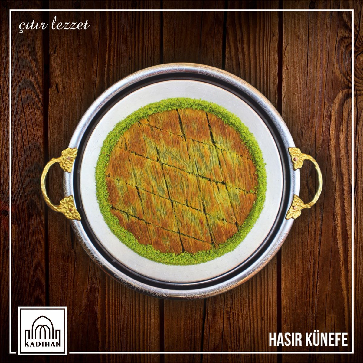 Fıstık ve kaymağın çıtır buluşması; Hasır Künefe 😋

#Kadıhan #Hasır #Künefe