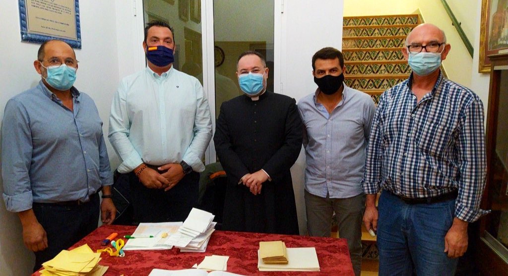 #ElRocío | Iván Espinar Crespo, nuevo presidente de la <a href="/HdadRocioPuebla/">Hdad Rocio Puebla del Río</a>. El resultado de las elecciones celebradas este viernes ha sido de 196 votos a favor, 0 votos nulos y 0 votos en blanco. 

#LaPueblahoy #TDSProvincia