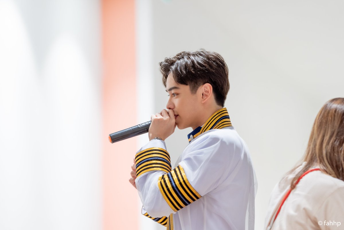 purplecupp's tweet photo. 😺💛
#LAPATsGraduationDay  
#ThirdLapat https://t.co/S3nZhrPeGL
