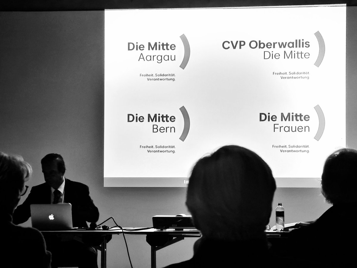 Die Mitte Chur (@diemittechur) on Twitter photo Der Parteipräsident der @CVP_PDC, <a href="/gerhardpfister/">Gerhard Pfister 🤍💙💛</a>, zu Gast bei der <a href="/CVP_GR/">Mitte/Center/Centro GR</a> im Rahmen der Urabstimmung zur Strategie 2025. Spannender Abend....engagierte Voten...
Grazie Gerhard!!!! Der Parteipräsident der @CVP_PDC, <a href="/gerhardpfister/">Gerhard Pfister 🤍💙💛</a>, zu Gast bei der <a href="/CVP_GR/">Mitte/Center/Centro GR</a> im Rahmen der Urabstimmung zur Strategie 2025. Spannender Abend....engagierte Voten...
Grazie Gerhard!!!!