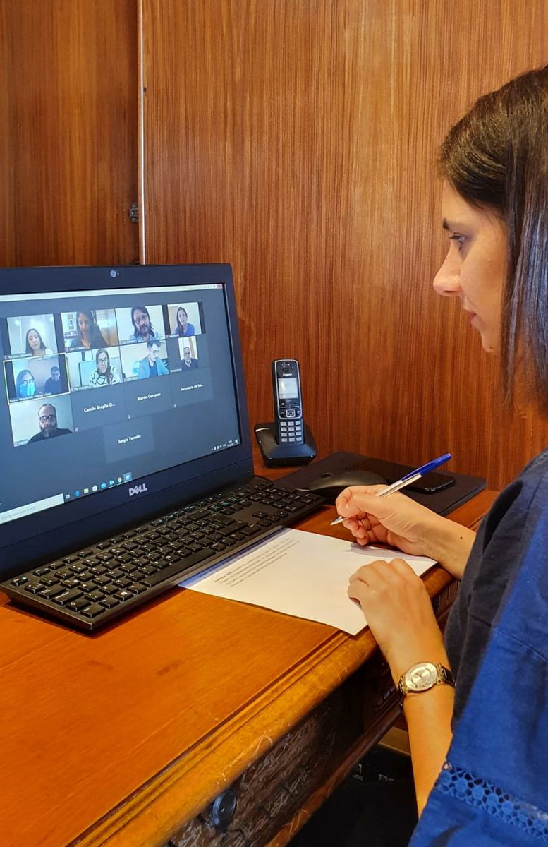 lauValonso's tweet photo. #ArgentinaFederal
Con el equipo de la Secretaría de Inclusión Soc.compartimos una reunión con @capitaniDanilo, ministro de @MinDesarrolloSF y su equipo sobre las distintas iniciativas que llevamos adelante y firmamos un convenio para la implementación del #ReNaCoM en la prov. https://t.co/DRcT9u5YHK