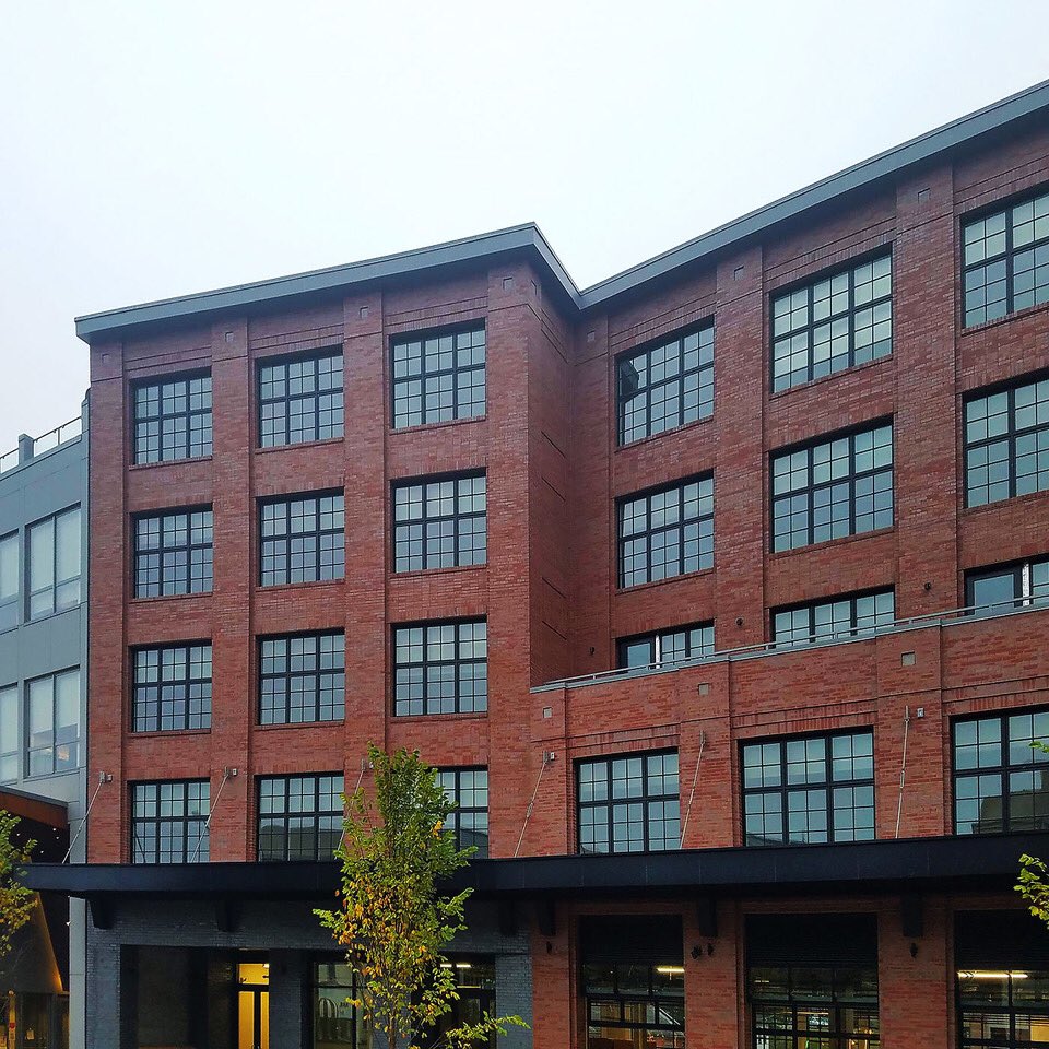 FairfieldMetal's tweet image. 2,300 SF TBO Black #Alpolic 1,300 SF of Zinc Patina @alucobondusa and 536 SF @Fairview_NA  Architect @mhsarchitects Installer @ARCORoof #metalfabrication #facade