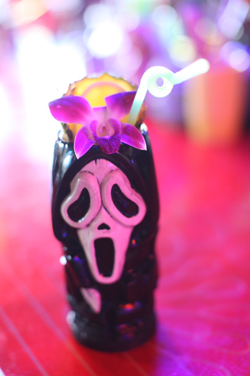 GHOSTFACE 👻🍹
[Smooth and comforting, this drink SCREAMS 🔪 Fall with a ringing blend of Rum ☠️, Citrus 🍊, Pineapple🍍, Maple🍁, &amp; Vanilla]

CHOPPER HULA-WEEN 4-11PM! 🧟‍♀️🧡🖤👻

SUPPORTING SMALL BUSINESS IS DELICIOUS 🤖