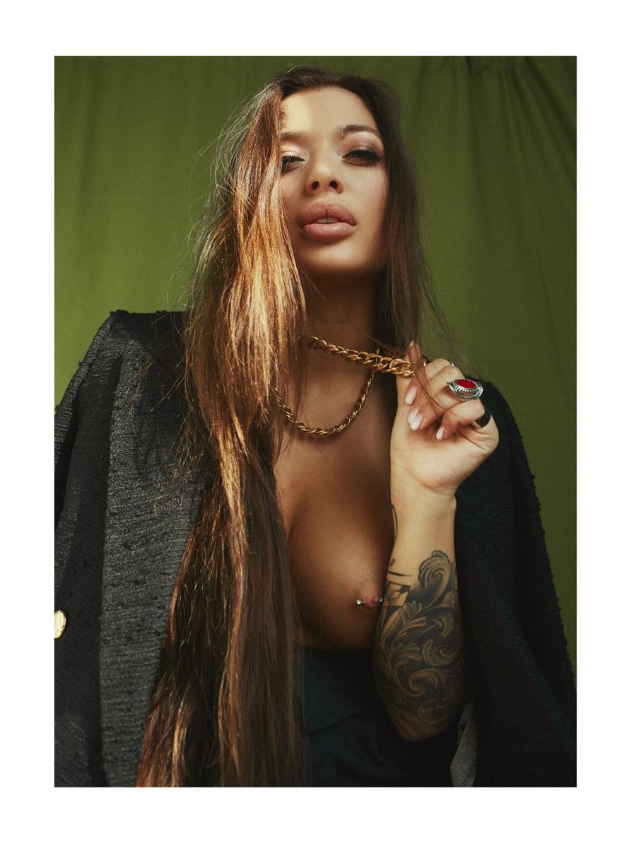 Misha Maver in Barcelona! Booking: office@nin.tv Welcome!