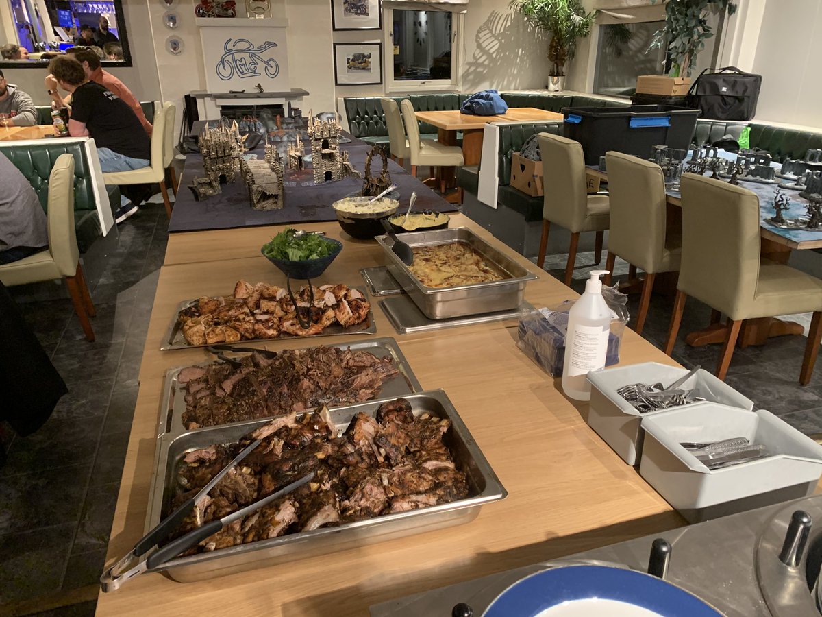 EirikLanes's tweet photo. #Frostlords meatfest at #kitn20 🥰😍🍻 https://t.co/pUpCmpvLNX