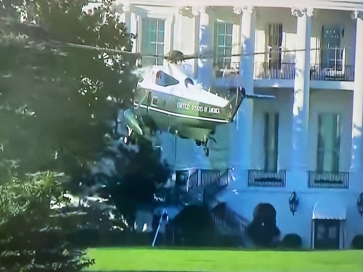 DavidBegnaud's tweet photo. BREAKING: President Trump is going to be flown to Walter Reed National Military Medical Center “out of an abundance of caution &amp; at the recommendation of his physician &amp; medical experts”. Marine One has just landed at the White House. https://t.co/dYi7ZMUnXX