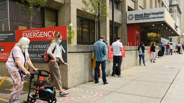 CP24's tweet photo. Ford urges Ontarians to keep to their households as much as possible as province reports record number of new cases https://t.co/FkrSa9mTpe https://t.co/J5Lz8ZP6wO
