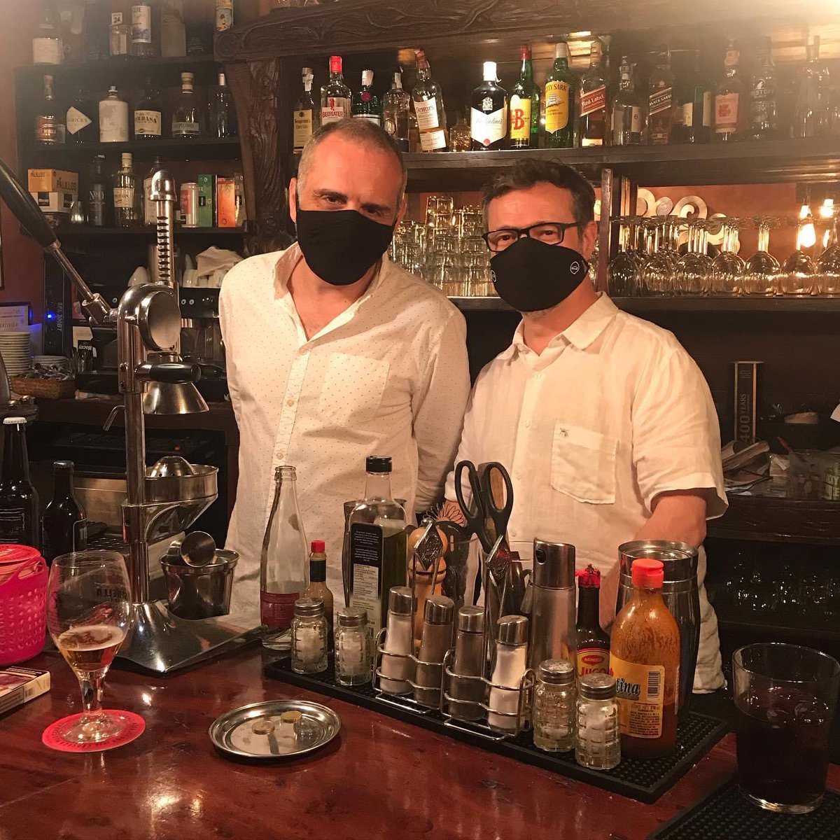 Os quiero hacer una petición. Hay una taberna en Madrid, en la Calle Ruiz, llamada la Taberna del Colono, que les iba las cosas muuuuy bien antes del COVID. Estaban en las mejores posiciones en <a href="/TripadvisorES/">Tripadvisor España</a> Pero llegó el virus y lo están pasando muy mal.