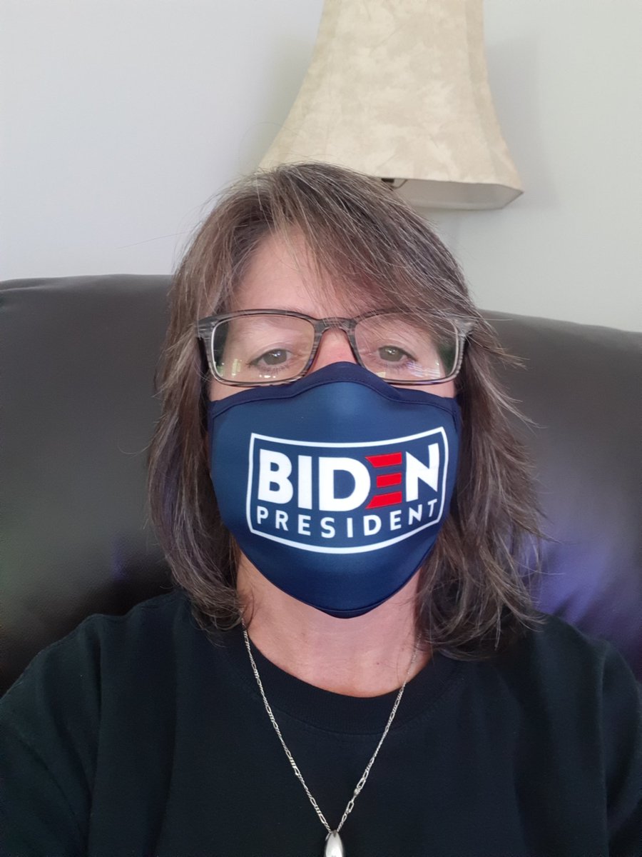 DebsterM's tweet photo. #JoeBidenKamalaHarris2020 ... see #TheRealDonaldTrump ... Canadians know who the real cool kids are. https://t.co/aJUqHVmnz4