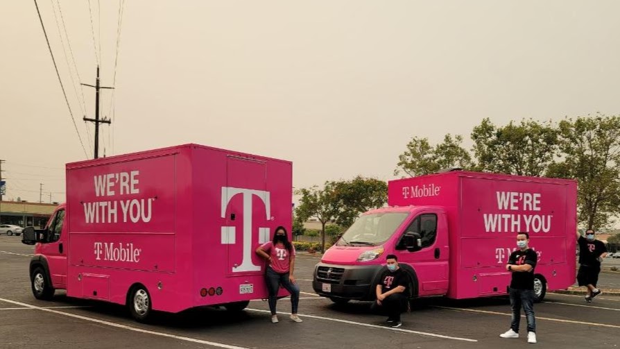 A heartfelt Thank You to ALL the individuals &amp; ALL the teams from #WESTisBEST who have selflessly jumped in to support communities hit by fires recently.  Your agility, resourcefulness, long hours and empathy are so appreciated! <a href="/tmodavidh/">David Huynh</a> <a href="/BrianUrmanski/">Brian Urmanski</a> @keclausen <a href="/Crystal_Bolda/">Crystal B</a>