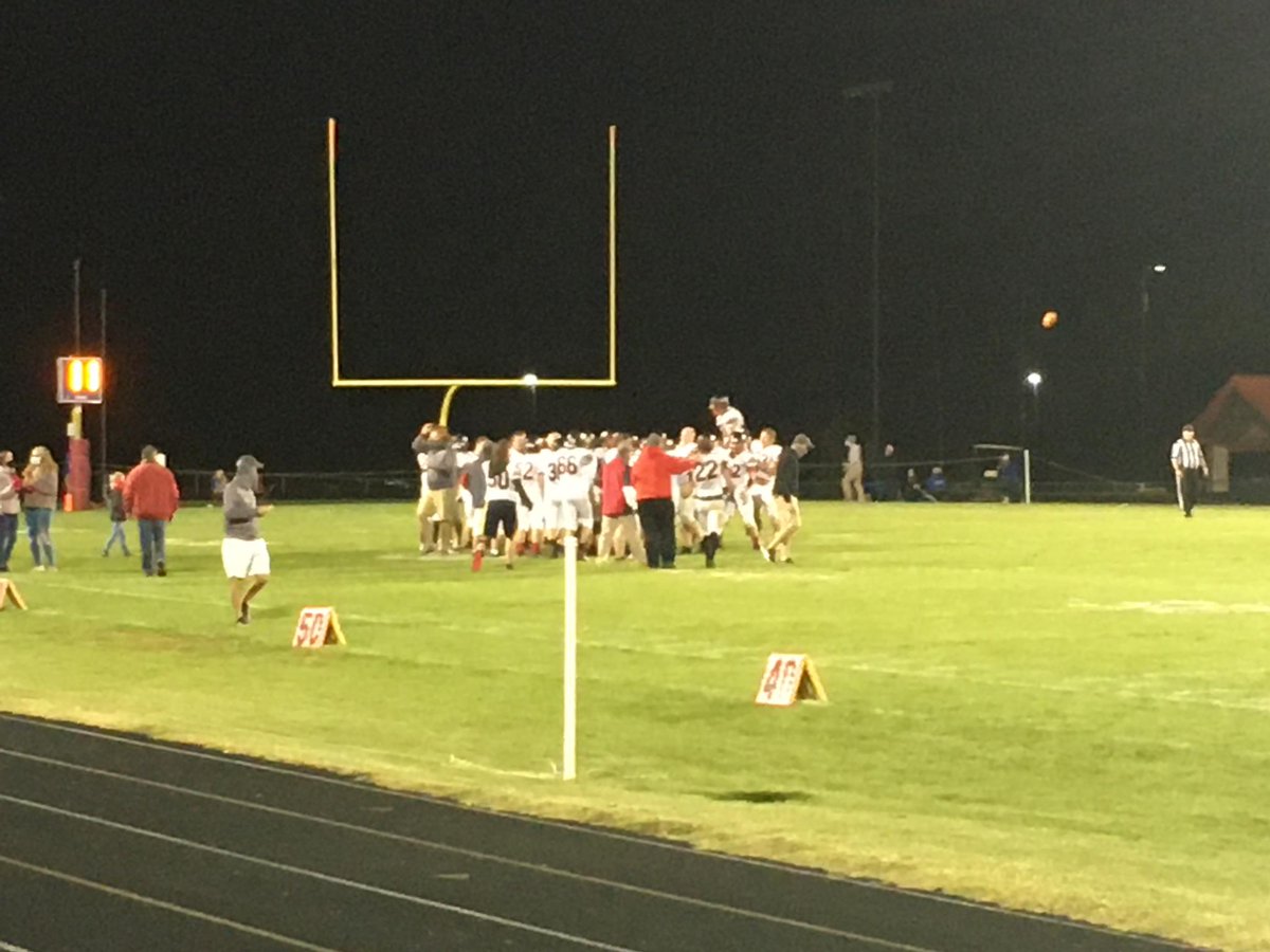 What A Warrior Win!!!
Congratulations to the North Knox Warrior Football Team! Big win over Linton tonight!  27 - 14. Great Job! #WarriorPride    siap.ps/8a095b