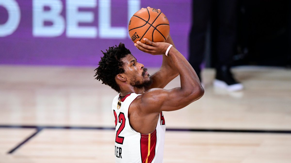NBA's tweet photo. AD scores 15 in the 3rd and is up to 30 PTS on 14-16 shooting on ABC! #NBAFinals 

@MiamiHEAT 93
@Lakers 103

LeBron James: 23 PTS, 8 AST
Jimmy Butler: 19 PTS, 6 REB, 10 AST https://t.co/t7DDud7i4b