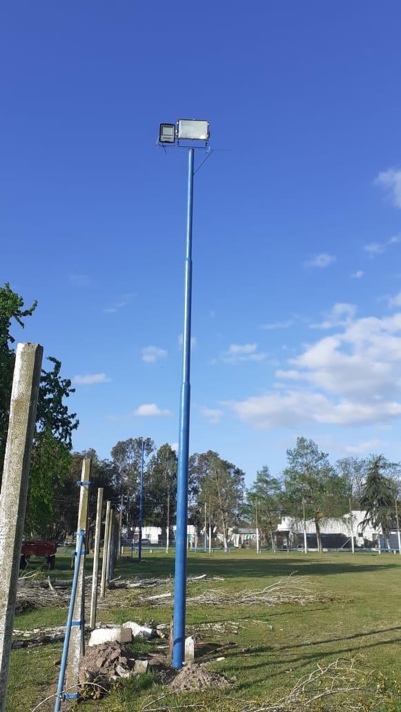 FerrocarrilRoca's tweet photo. ¡El sueño está en marcha!

-Nuevas columnas.
-Nueva iluminación LED.

#vamosFerro https://t.co/zJkzakQILh