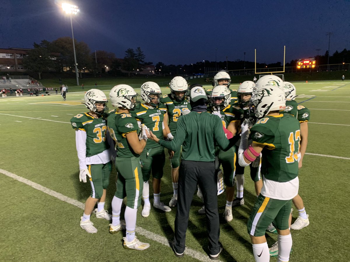 After the 1st:
<a href="/mhillsathletics/">Morris Hills Athletics</a> 6
<a href="/MustangsFBall/">Mustangs Football</a> 0
#KeepRolling #MaskUp