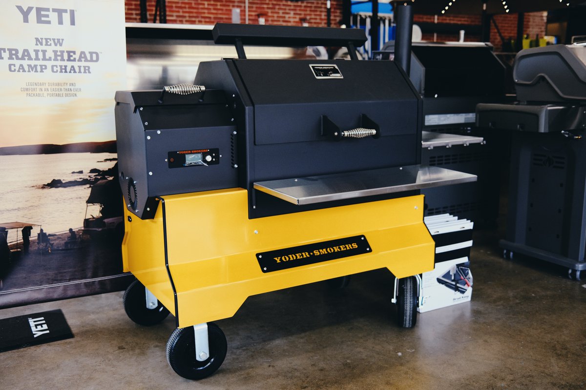 atbbq's tweet photo. We've got TWO Yoder Smokers Y640s Comp Carts on the showroom floor, ready for you to take home! Stop by our store in Delano and choose from a YS640s on Yellow or Blue Comp Cart. We're open Saturday from 10 am to 5 pm!
#yodersmokers #pelletgrill #ys640s #ys640 https://t.co/gFIXADjJmd