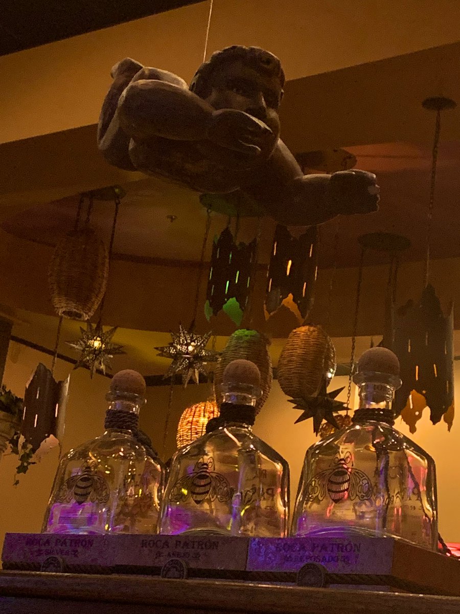 balza34's tweet photo. Tequilas’s Heavenly night 🍹🍸#noquestionhour https://t.co/dywUBxHNCl