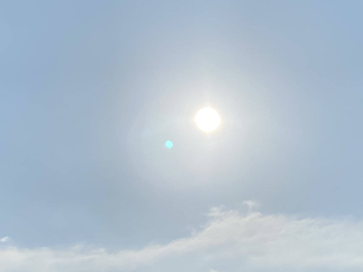 swIheuNrAvt6VNI's tweet photo. 朝、あなたは自分に挨拶していますか？

私は自分に「おはよう」と声に出しています。
その時のポイントは、笑顔で、一瞬でもいいのでご機嫌になることです。

一日を気持ちよく始めるコツです。
試してみてくださいね。

今日もご機嫌な1日をお過ごし下さい❣️😊 https://t.co/EIESYWNhp2
