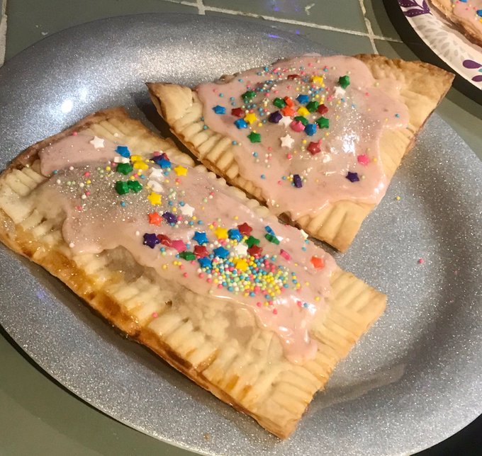I used my homemade jams to make homemade pop tarts. They may not be pretty. But they are F&rsquo;in delicious<a href="/tag/bettycocker"class="tags"><span>#bettycocker</span></a>